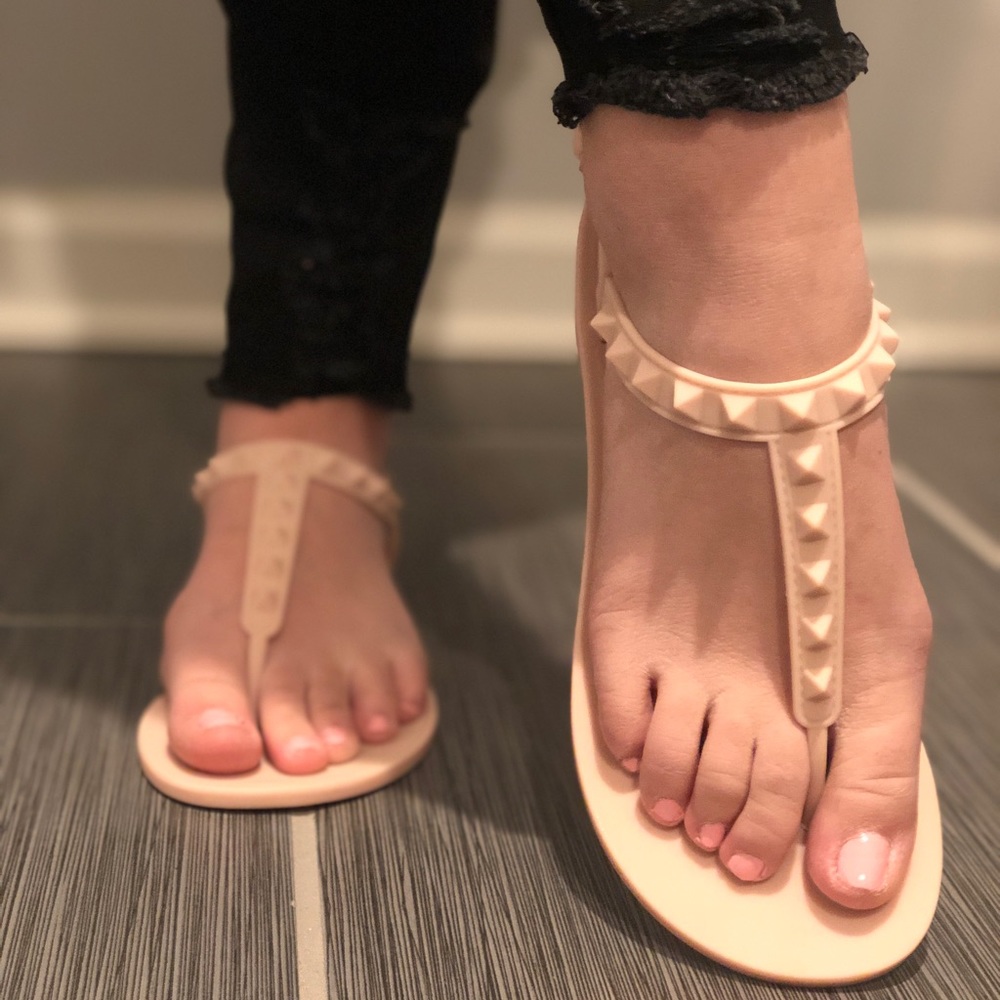 Nude jelly sandals